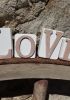 foto: Dřevěný nápis kostky LOVE 17 cm