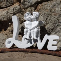 foto: Dekorační nápis LOVE s andílky