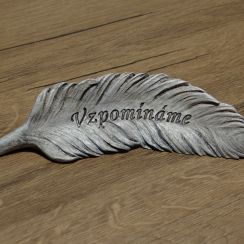 foto: Smuteční dekorace PEŘÍČKO vzpomínáme